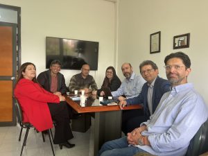 Universidad Alberto Hurtado y Universidad Pedagógica Nacional firman acuerdo de colaboración entre programas de Magíster